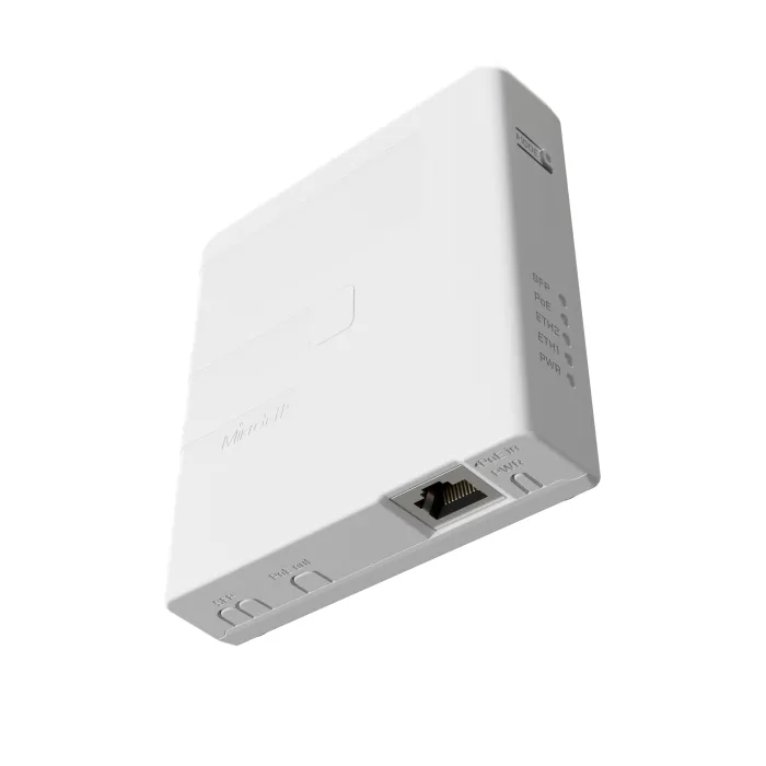 Интелигентен PoE инжектор и управляван репитер MikroTik GPEN21, 2× Gigabit Ethernet, 1× SFP, PoE-IN 802.3af/at, пасивен PoE-Out до 57 V, SwOS Lite